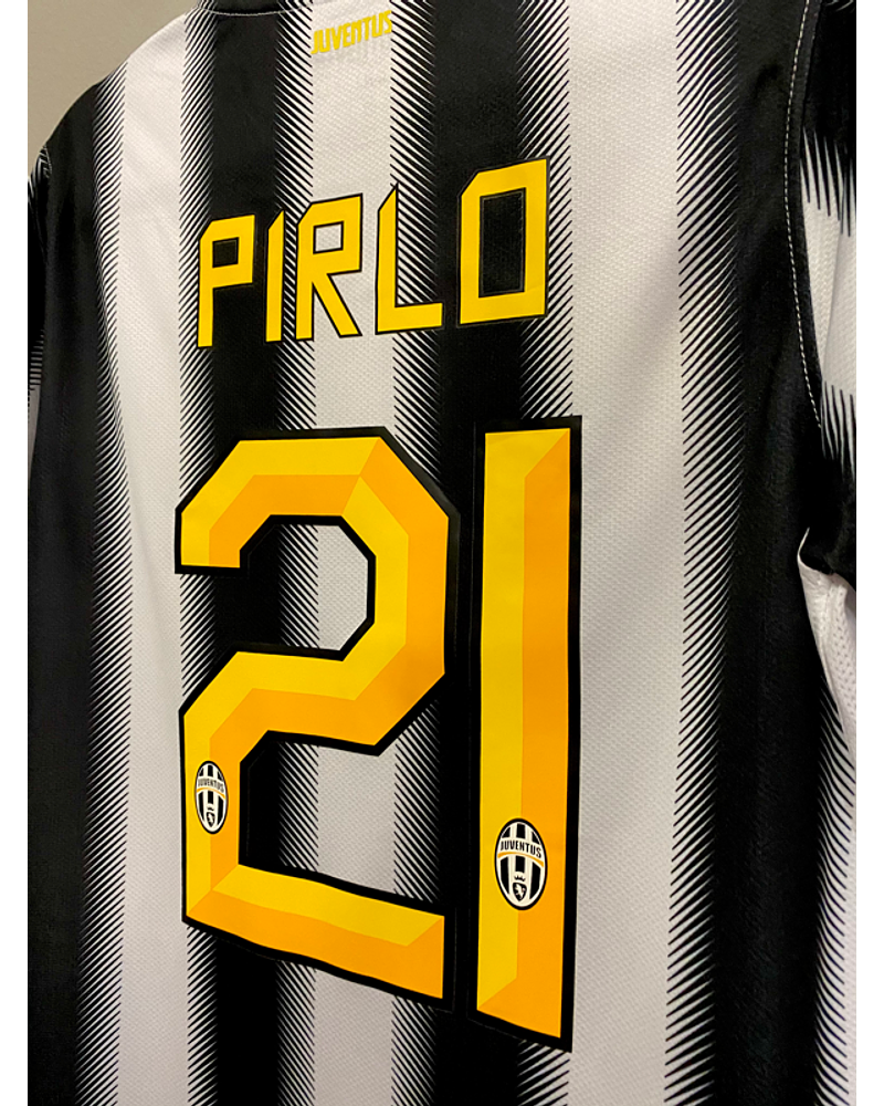 Pirlo 21 - Juventus 2011/12 Serie A 