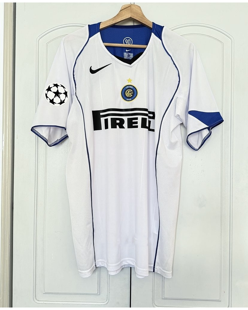 Adriano 10 - Inter Away Kit 2004/05 Champions League