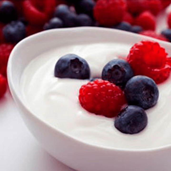 Yogurt con Berries (200 grs) 1