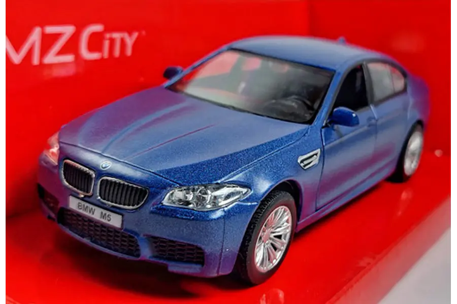  Bmw M5, MARCA RMZ, Escala 1:36 