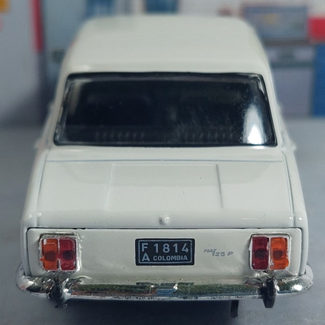 Fiat 125 En Escala 1/43 MARCA IXO 3