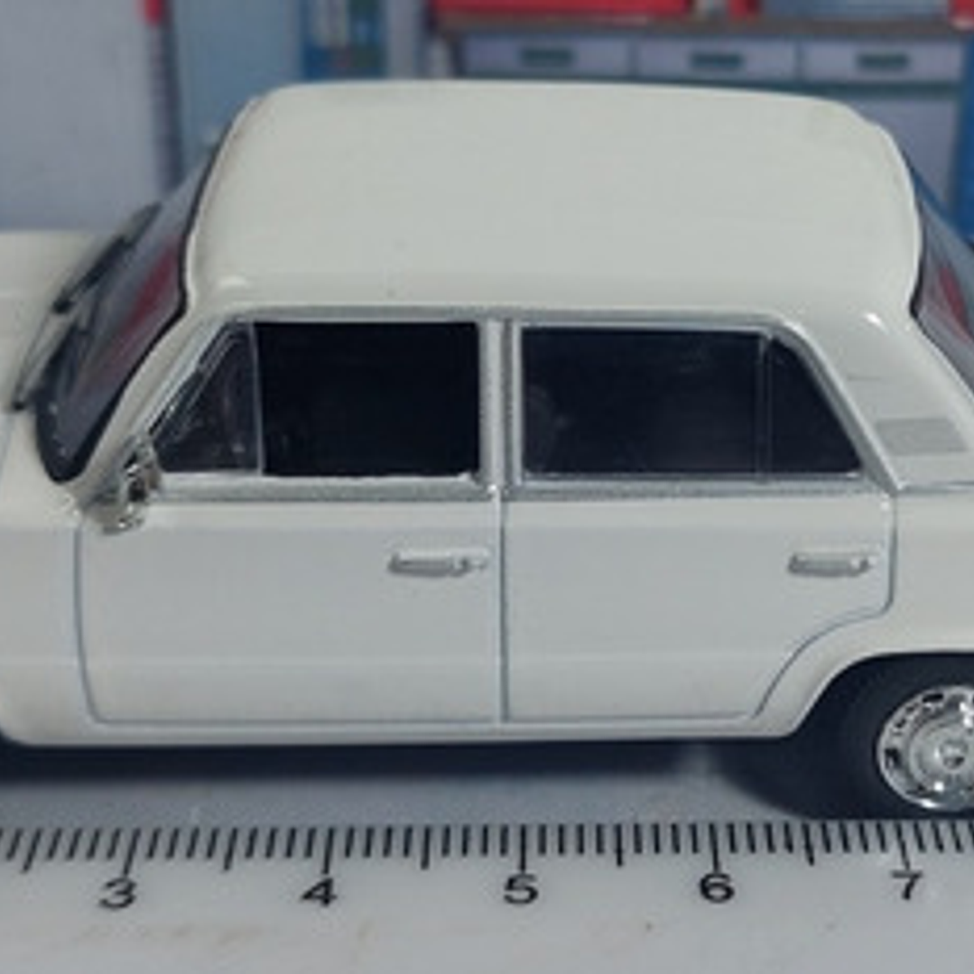 Fiat 125 En Escala 1/43 MARCA IXO 4
