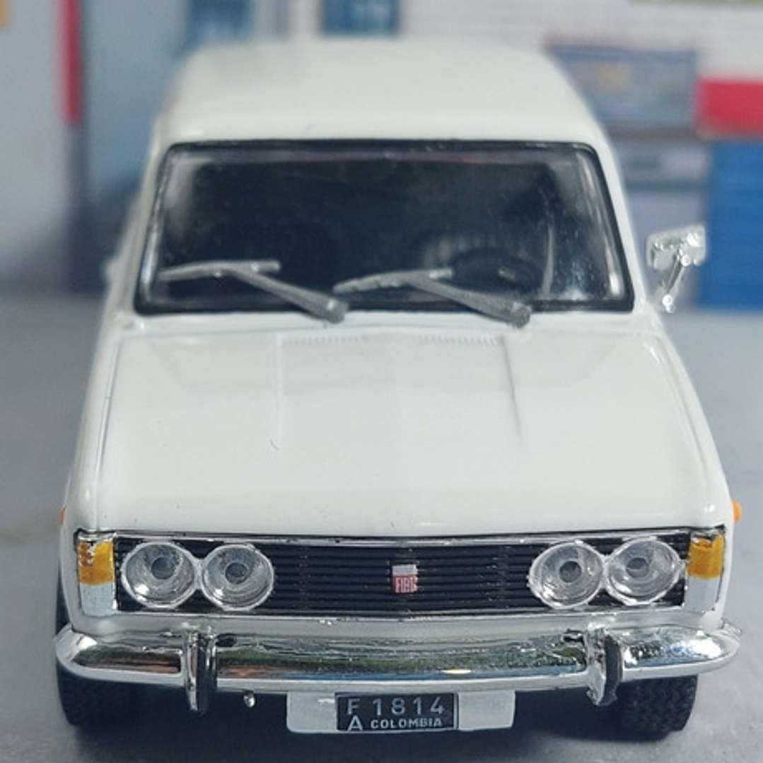 Fiat 125 En Escala 1/43 MARCA IXO 5
