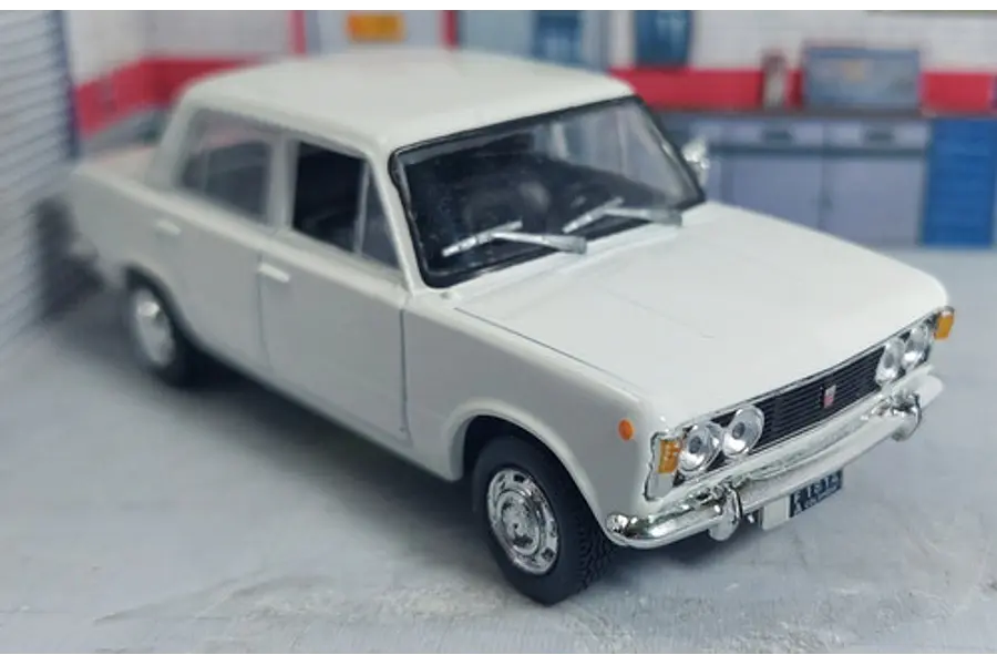 Fiat 125 En Escala 1/43 MARCA IXO