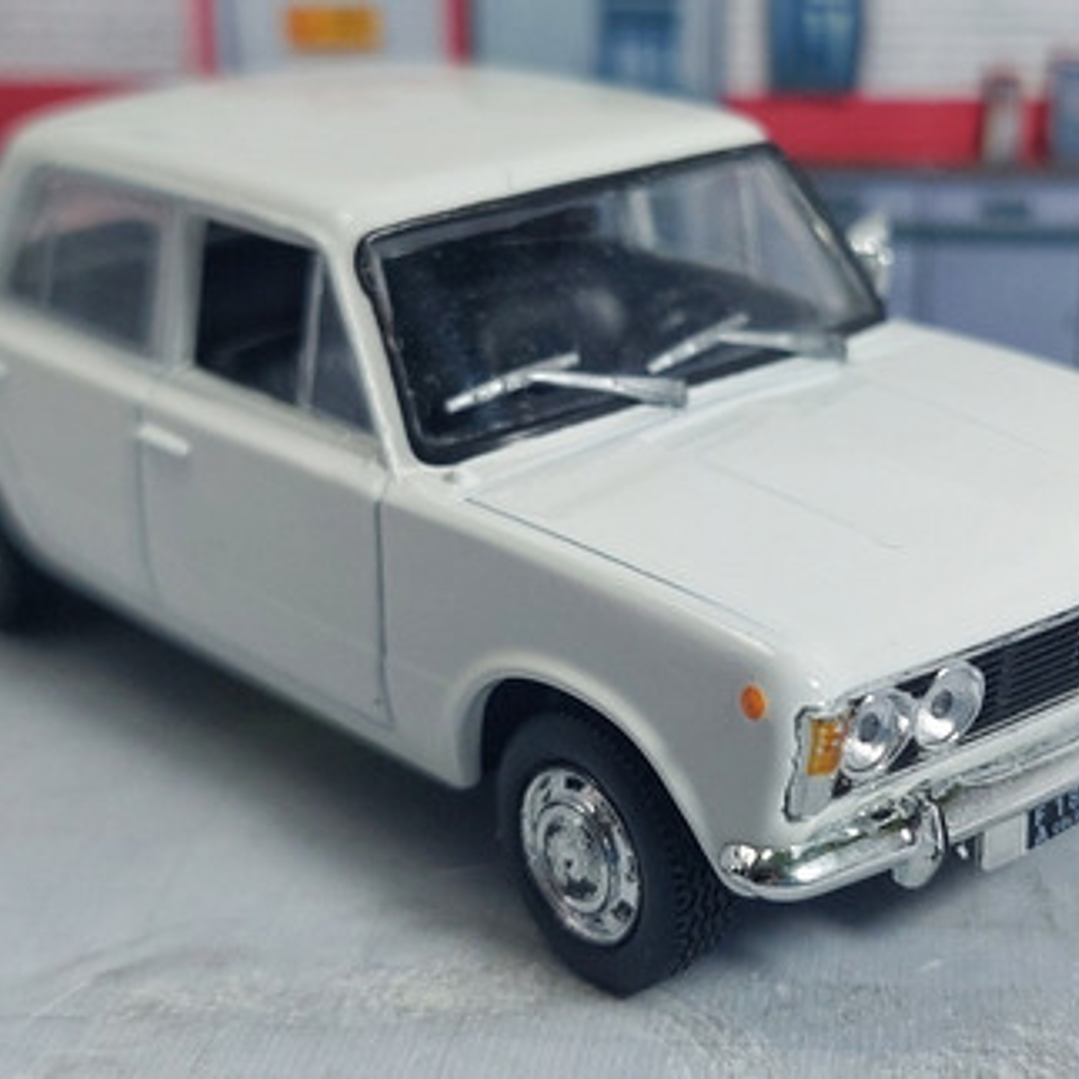 Fiat 125 En Escala 1/43 MARCA IXO 1