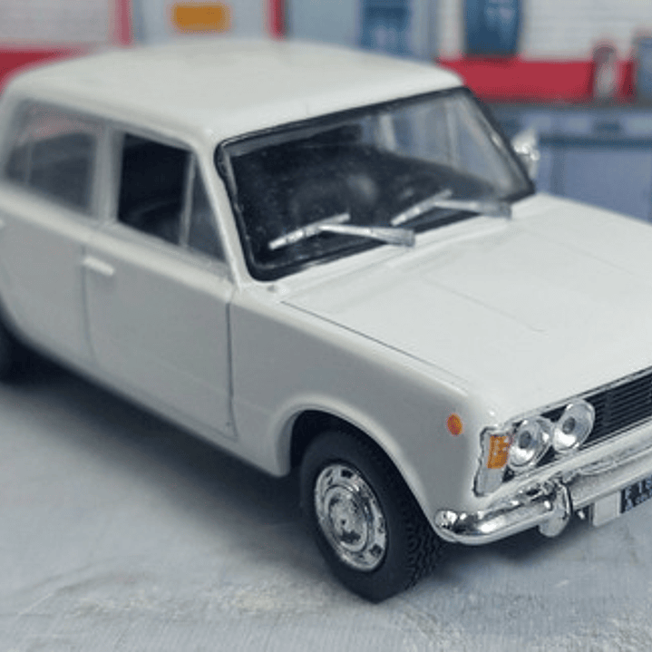 Fiat 125 En Escala 1/43 MARCA IXO 1