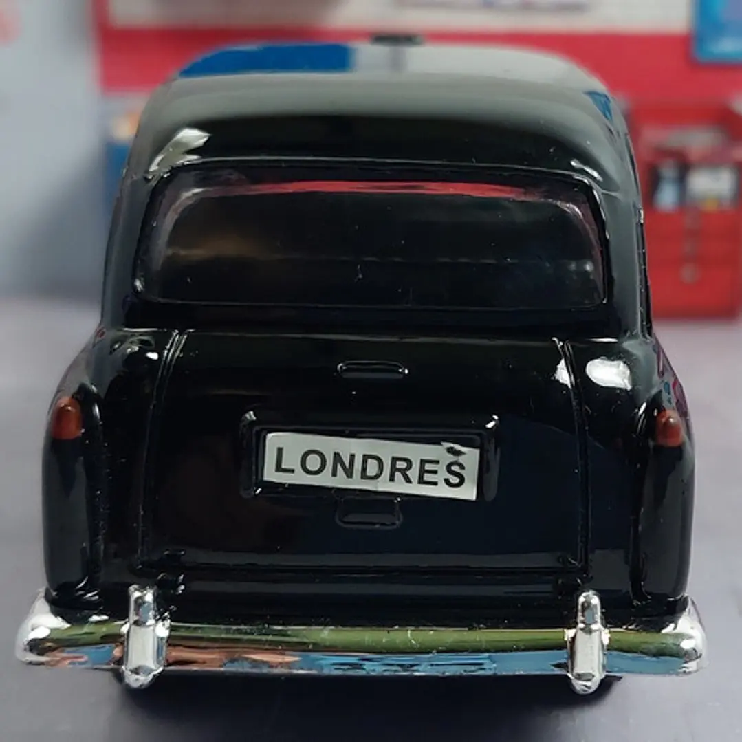 Taxi Austin Fx4 De Londres, Escala 1/36 De Coleccion  4