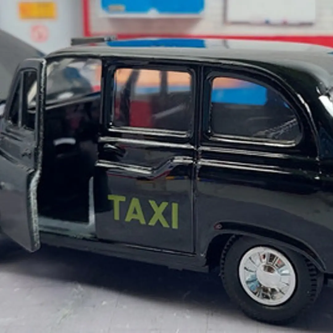 Taxi Austin Fx4 De Londres, Escala 1/36 De Coleccion  5