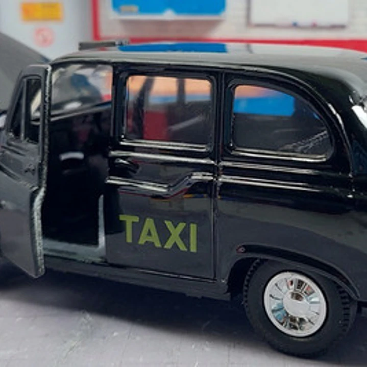 Taxi Austin Fx4 De Londres, Escala 1/36 De Coleccion  5
