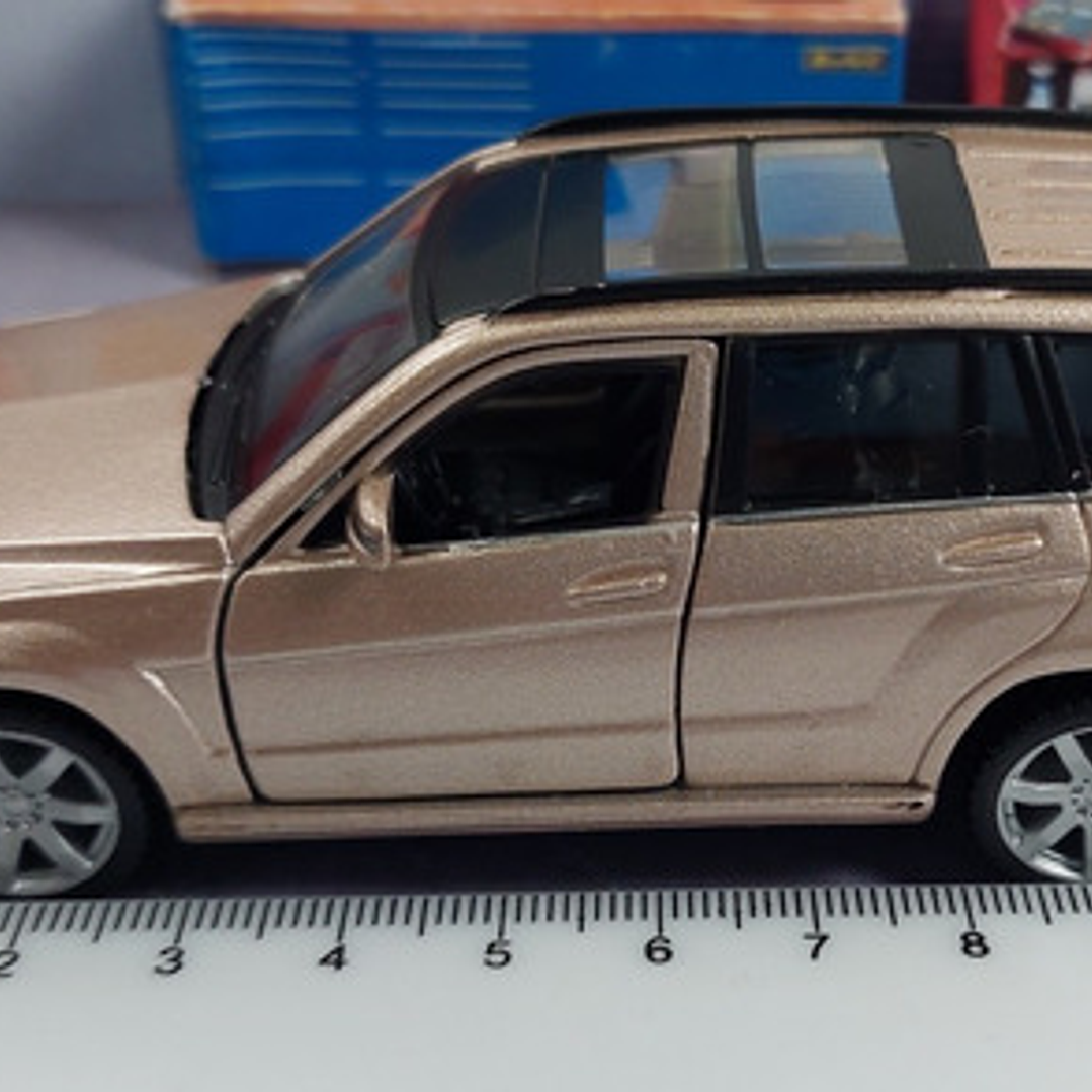 Mercedes Benz Clase Glk, Escala 1/40  5
