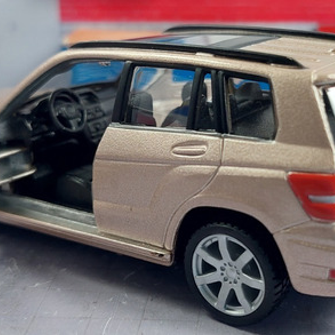Mercedes Benz Clase Glk, Escala 1/40  6