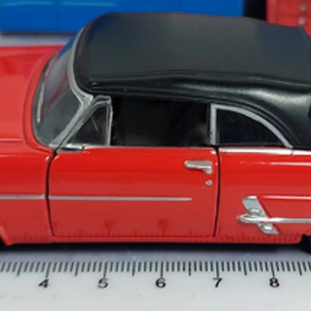 Ford Crestline Sunliner 1953 Escala 1/36 , Marca Welly 5