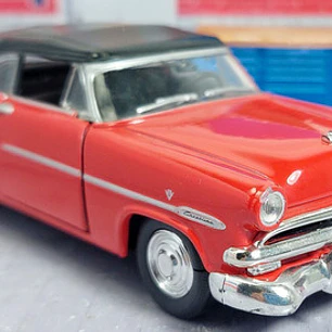 Ford Crestline Sunliner 1953 Escala 1/36 , Marca Welly