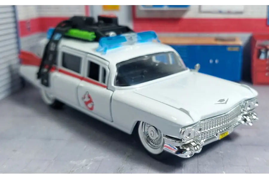 Caza Fantasmas Ecto 1, Escala 1/32 Carro De Coleccion