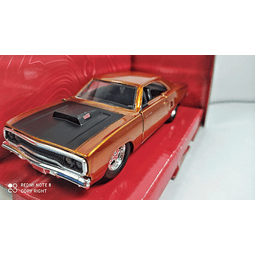 Dom's Plymouth Road Runner , Escala 1/32, Rápido Y Furioso