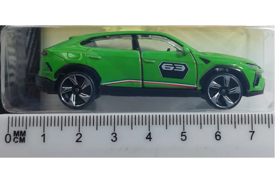 Lamborghini Urus St-x  Marca Majorette  escala 1-64