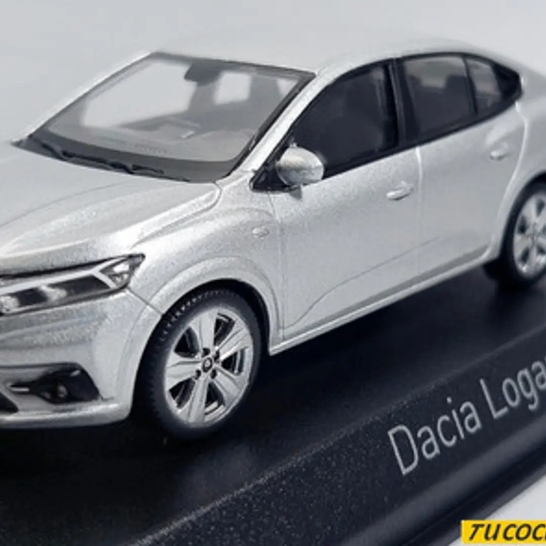 Renault Logan Carro A Escala De Coleccion   1