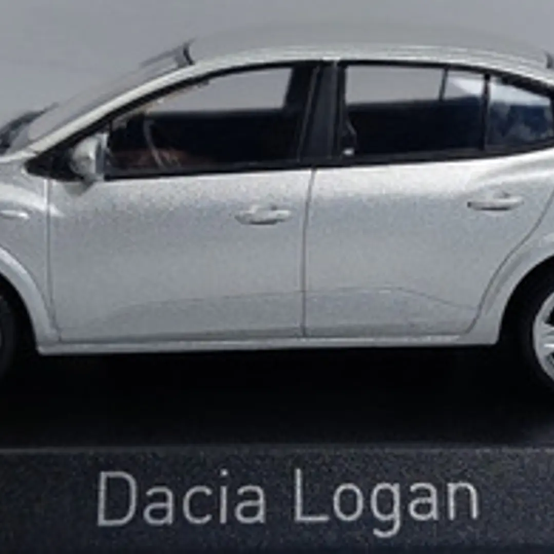 Renault Logan Carro A Escala De Coleccion   5