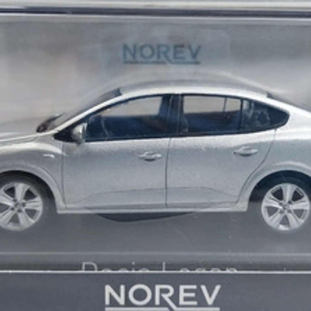 Renault Logan Carro A Escala De Coleccion   6