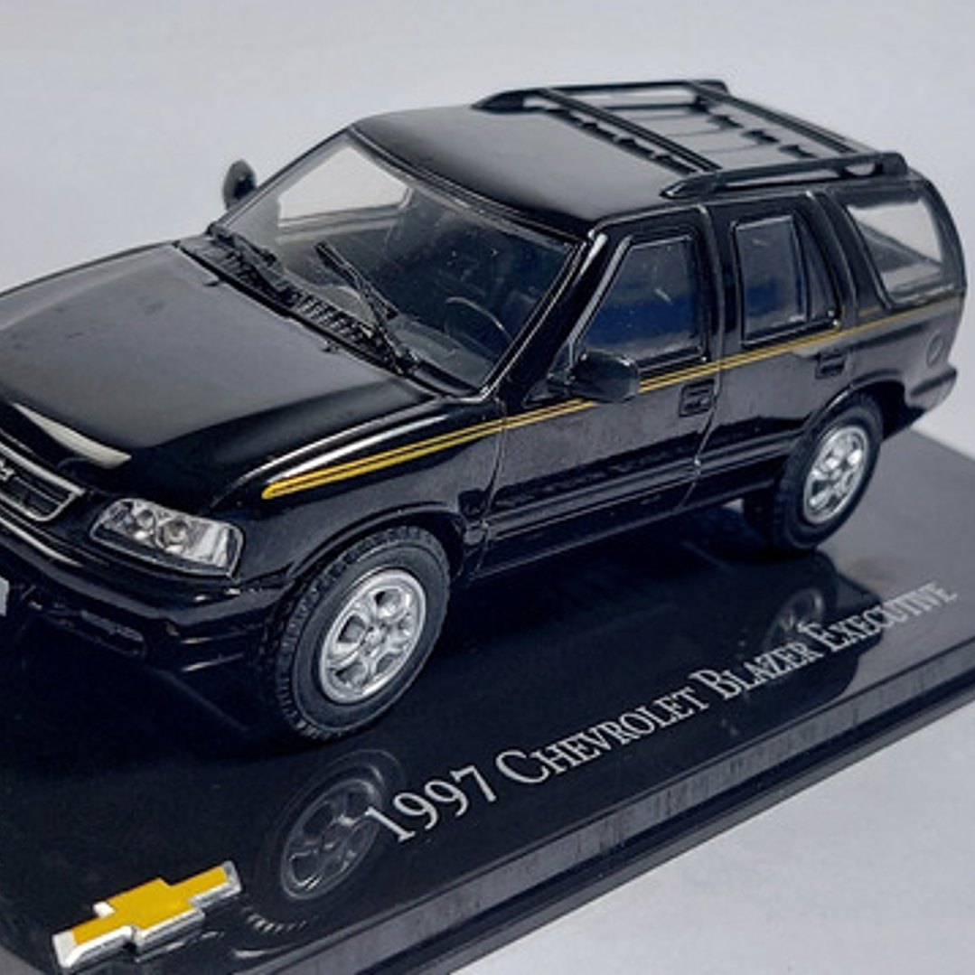 Chevrolet Blazer Executive 1997 Carro A Escala De Colección 4