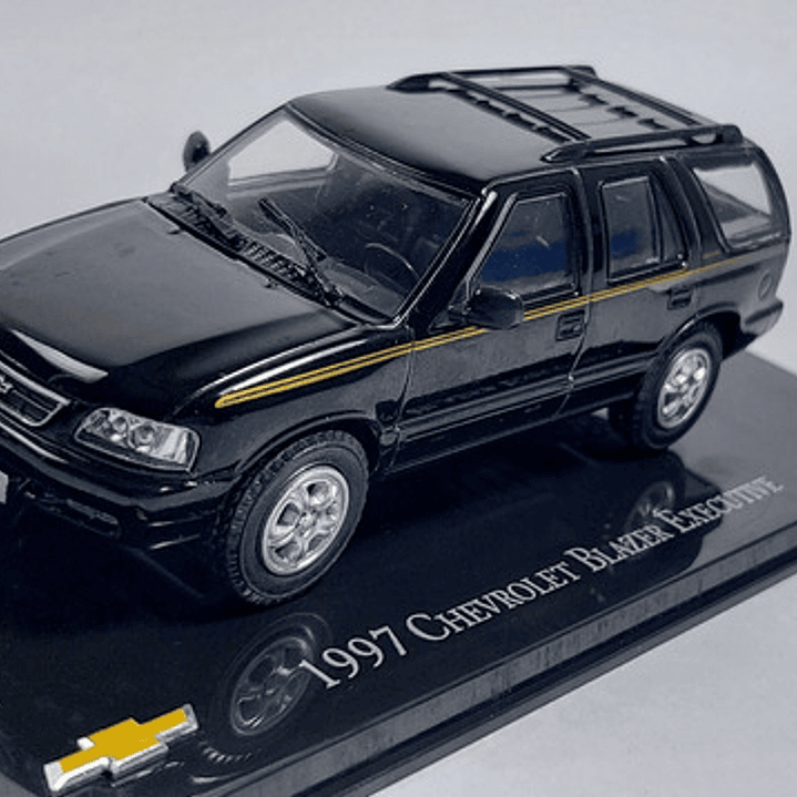 Chevrolet Blazer Executive 1997 Carro A Escala De Colección 4