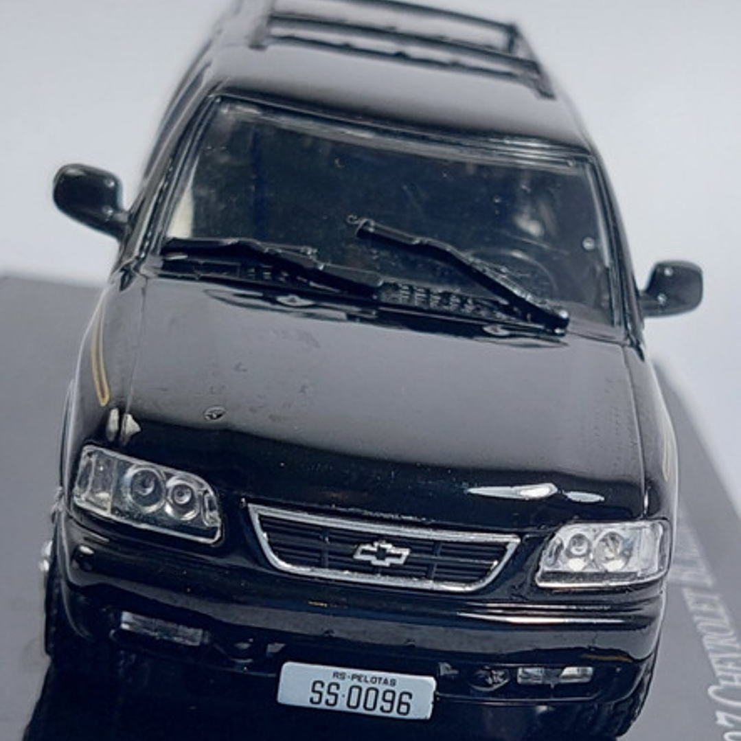 Chevrolet Blazer Executive 1997 Carro A Escala De Colección 5
