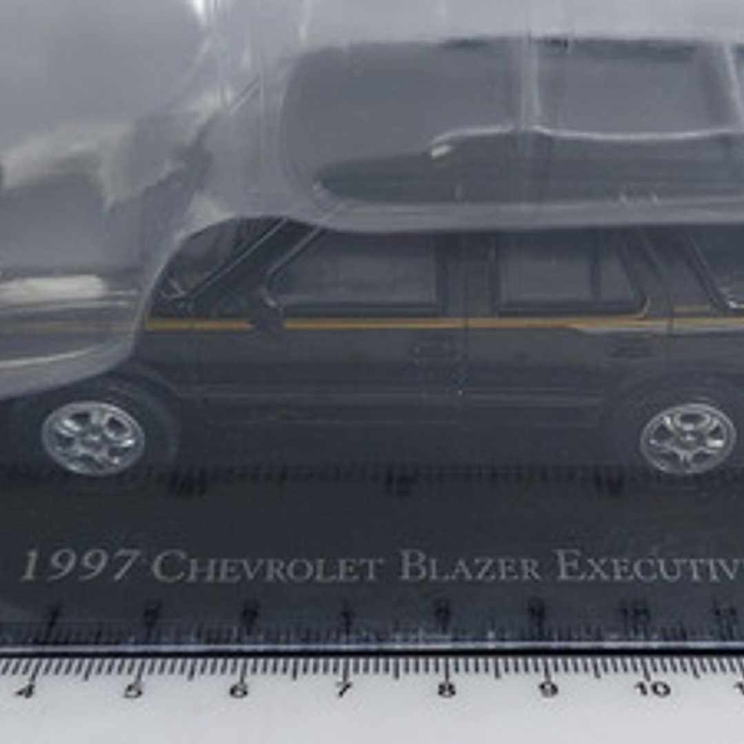 Chevrolet Blazer Executive 1997 Carro A Escala De Colección 7