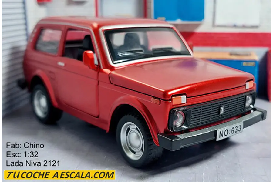 Lada Niva 2121, ROJO Chino, Escala 1:32