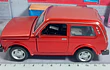 Lada Niva 2121, ROJO Chino, Escala 1:32