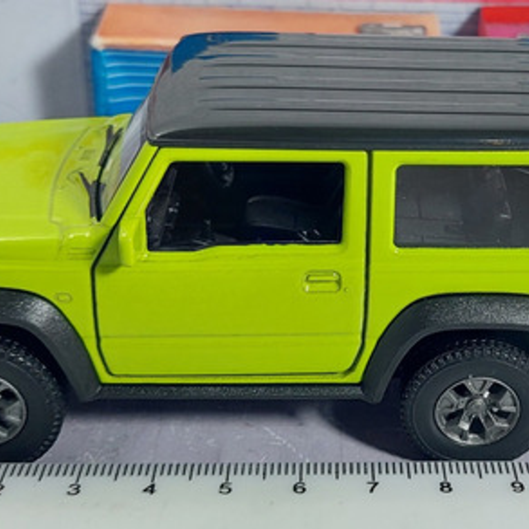 Suzuki Jimny escala 1/36 , marca welly 6