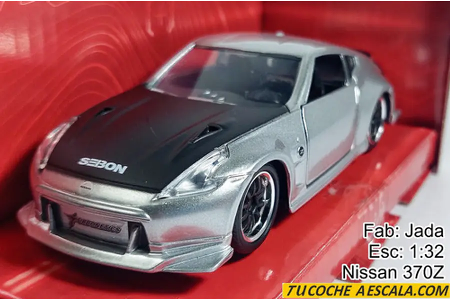 Nissan 370z ESCALA 1/32 ,MARCA JADA . Rapido y furioso 