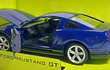Ford Mustang Gt 1:32 Carro De Colección  sin caja