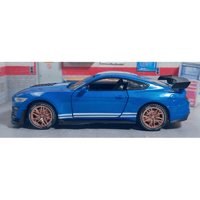 Ford Mustang Gt500, Carro A  Escala 1/32 