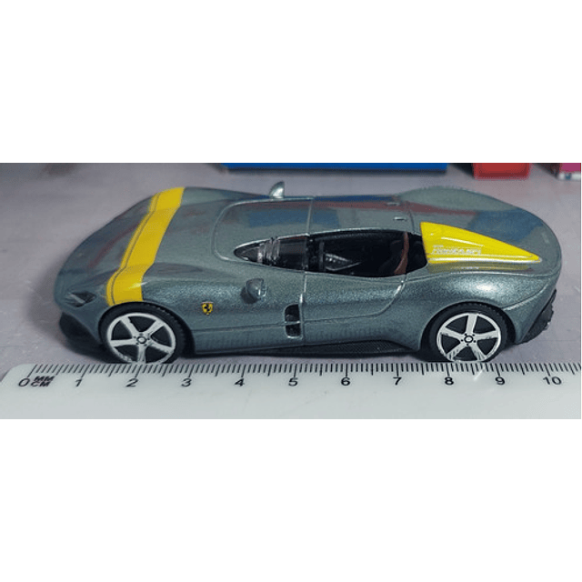 Ferrari Monza Sp1, Escala 1/43, Marca Burago, 