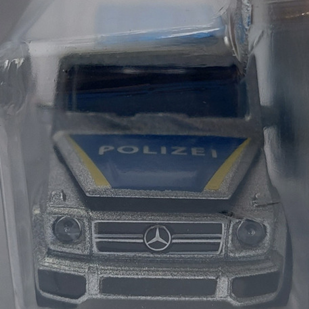 Mercedez Benz Clase G  De Policia , 1:64 Marca Majorette   4