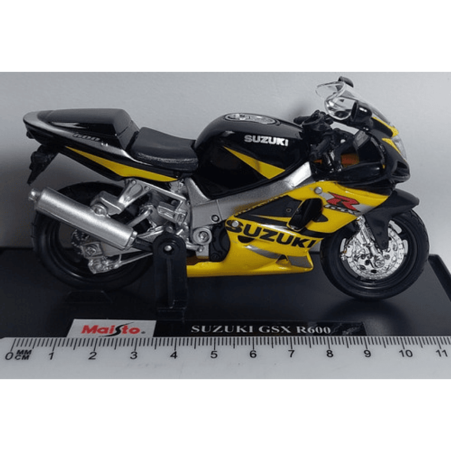 Moto Suzuki GSX R600, Escala 1/18 De Colección  