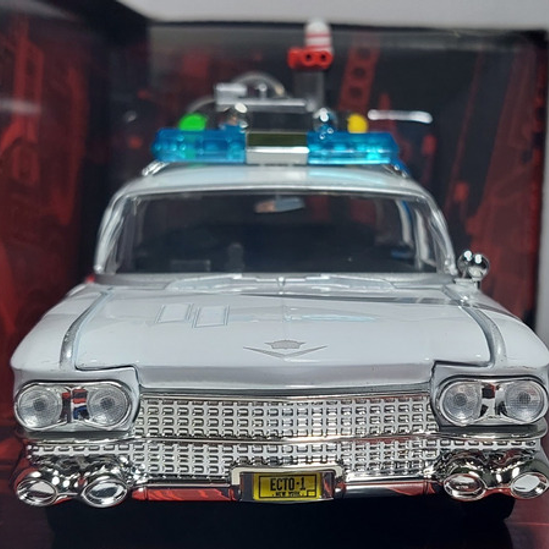 Caza Fantasmas Ecto 1, Escala 1/24 Carro De Coleccion 3