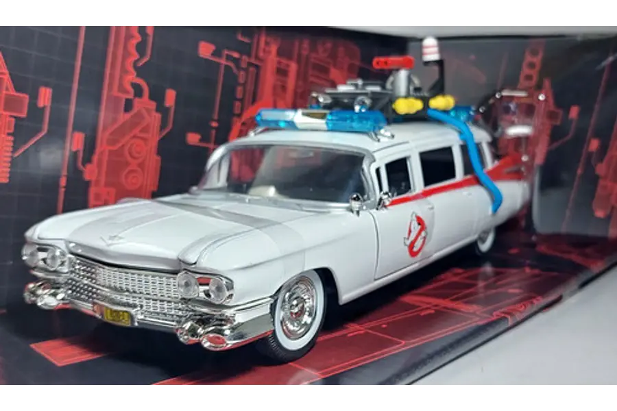 Caza Fantasmas Ecto 1, Escala 1/24 Carro De Coleccion