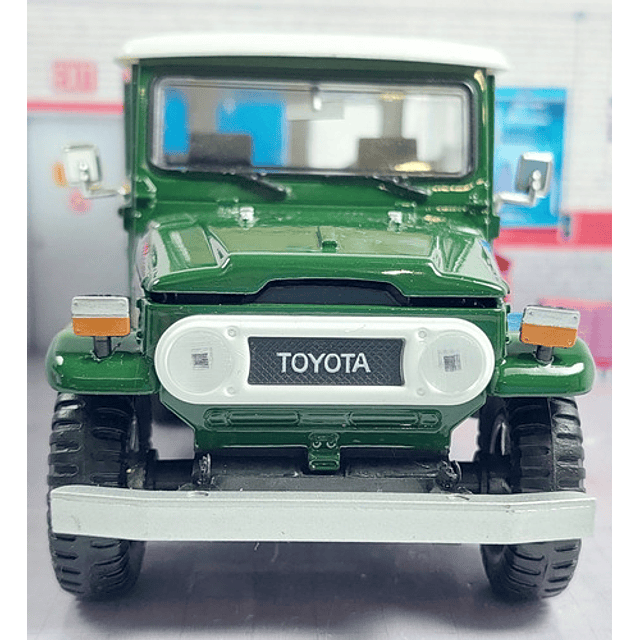 Toyota Land Cruiser Fj40 VERDE, Escala 1/24 De Colección 