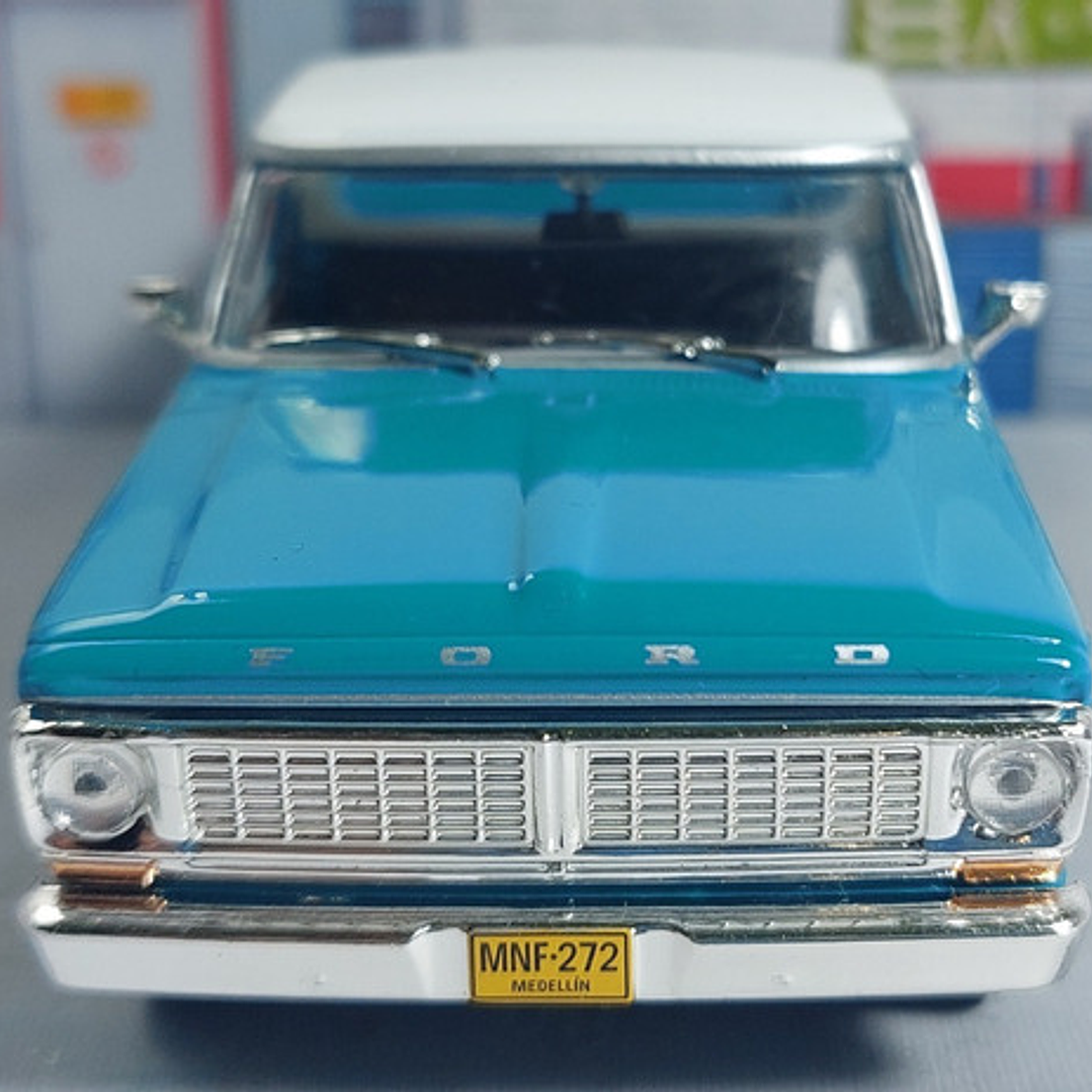 Ford F 100, Escala 1/43 , Marca Ixo 5