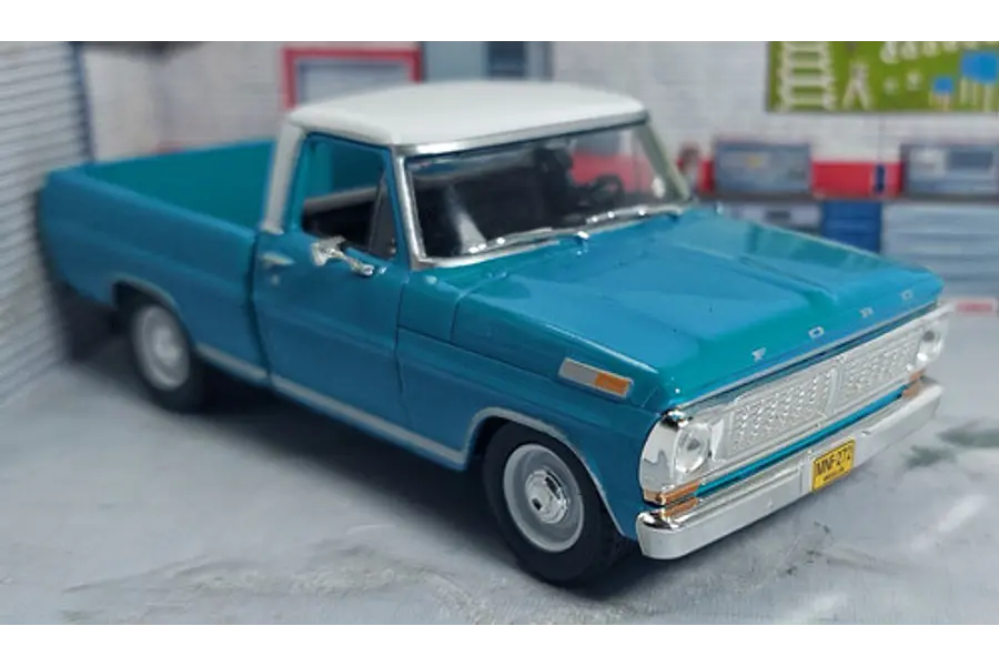 Ford F 100, Escala 1/43 , Marca Ixo