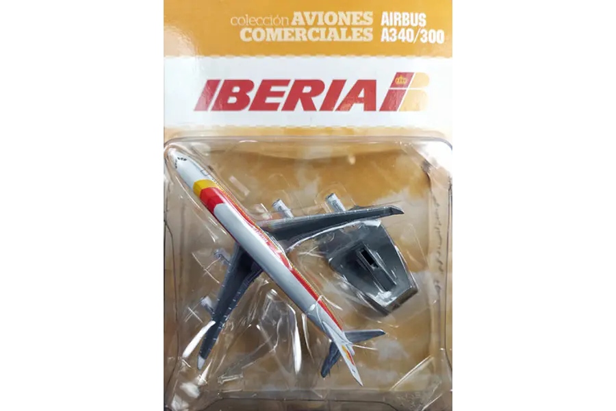 Airbus A340/300 Iberia, Avión A Escala 1-400