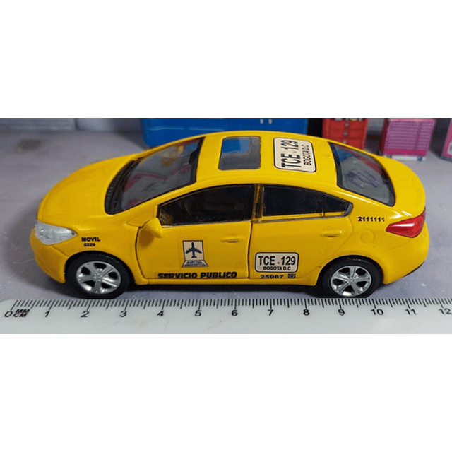 Kia Cerato Taxi, Escala 1/36 De Colección