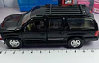 CHEVROLET SUBURBAN 2001  ESCALA 1/36 MARCA WELLY