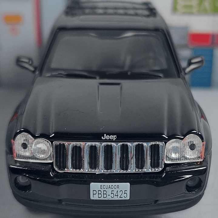 Jeep Grand Cherokee IXO Escala 1/43  3
