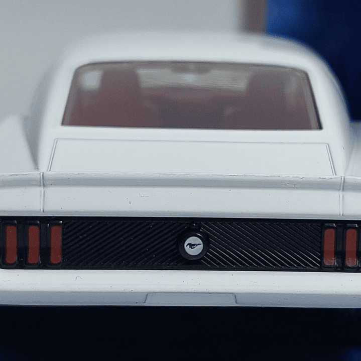 FORD MUSTANG DE ROMAN , RAPIDO Y FURIOSO 1/32 MARCA JADA 4