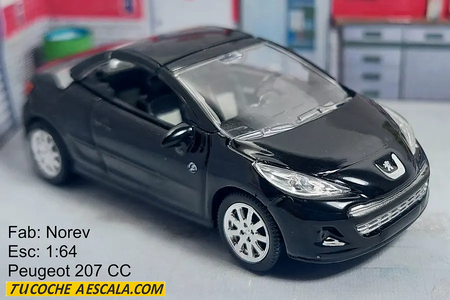 Peugeot 207cc negro , Escala 1/64, Marca Norev 