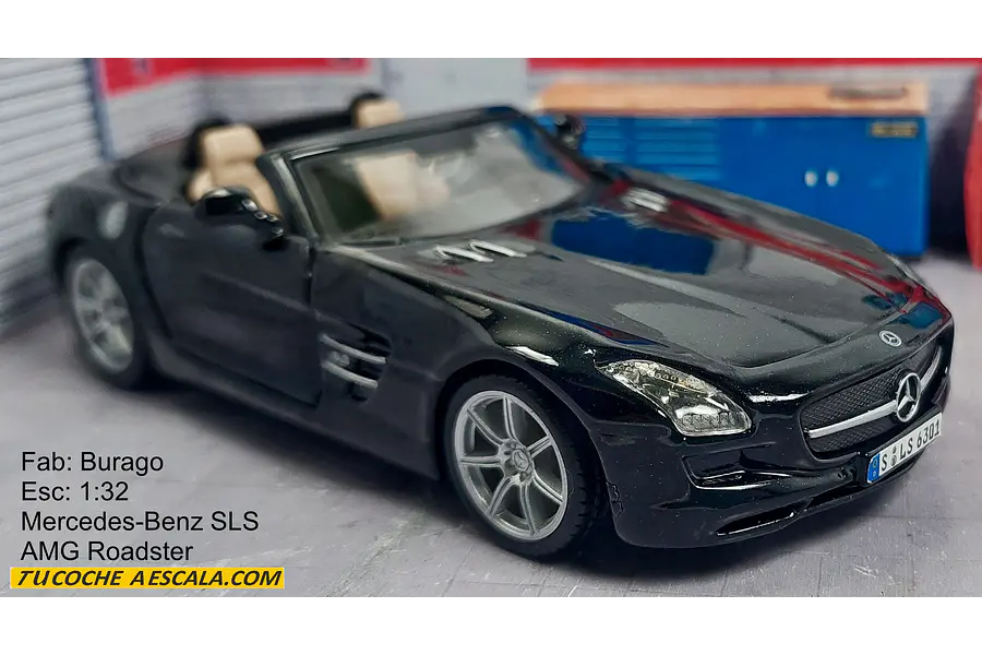 Mercedes Benz Sls Roadster, Escala 1:32 MARCA BURAGO