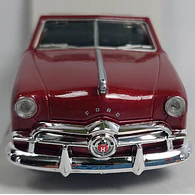 FORD 1949 CONVERTIBLE ESCALA 1/36 MARCA MAISTO