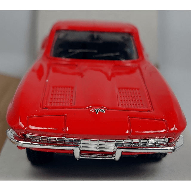 Chevrolet Corvette 1963, Escala 1/38 marca maisto